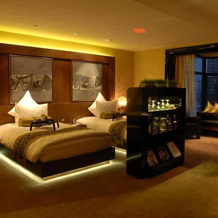 Pudi Boutique Hotel Fuxing Park Шанхай Стая снимка