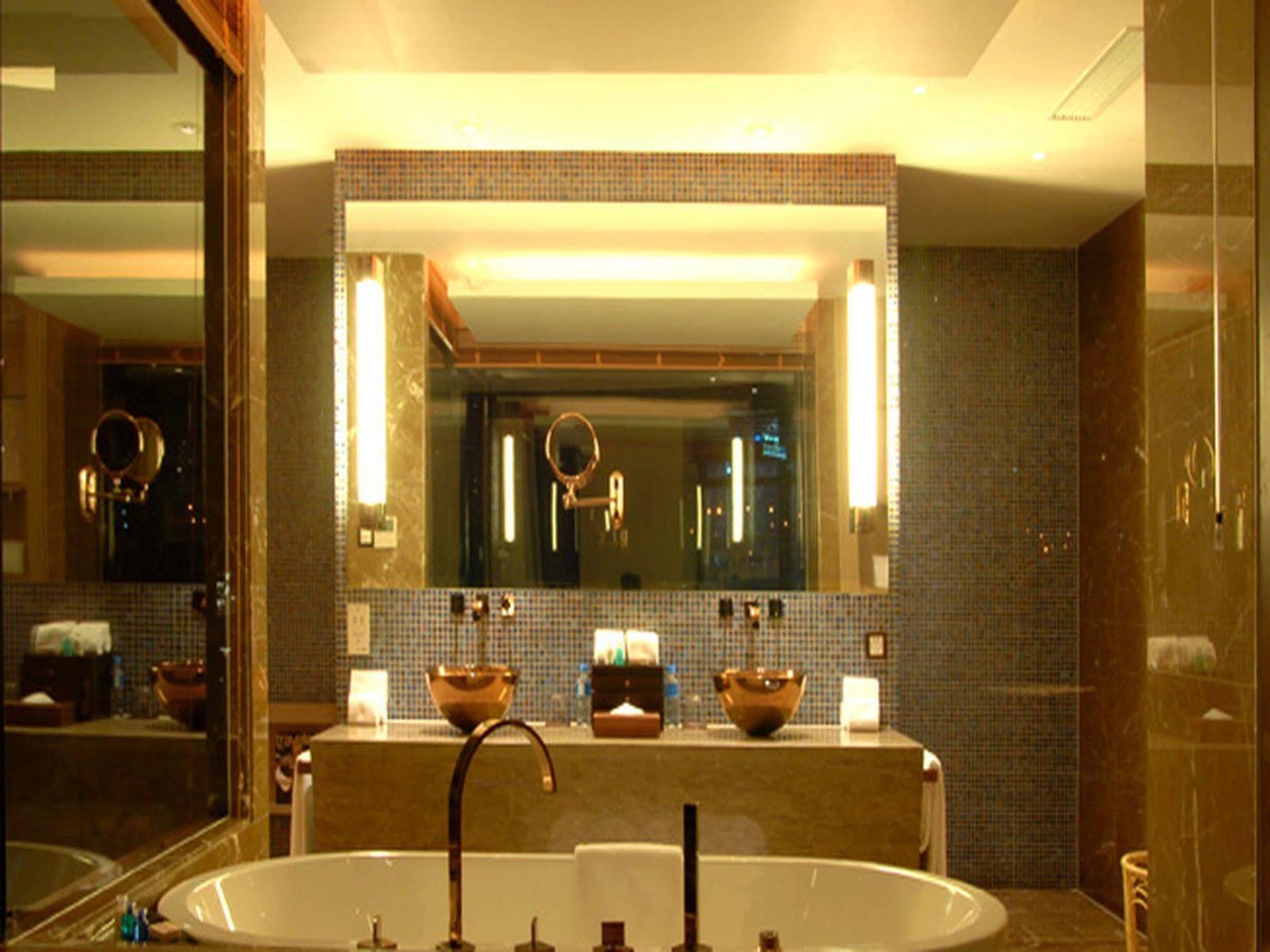 Pudi Boutique Hotel Fuxing Park Шанхай Екстериор снимка