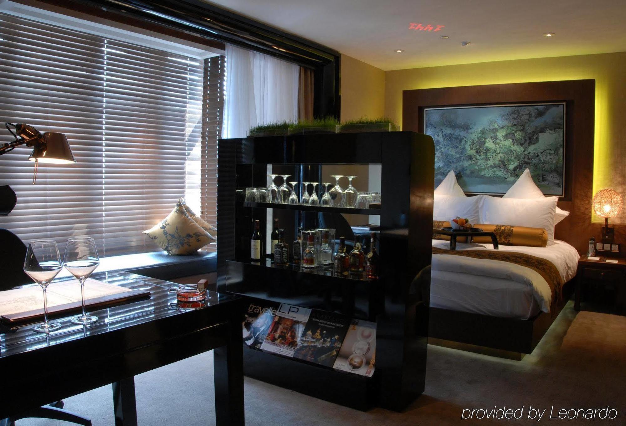 Pudi Boutique Hotel Fuxing Park Шанхай Екстериор снимка